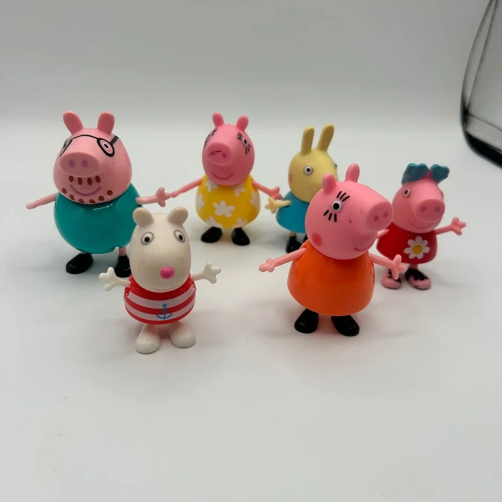 Peppa Pig Family and Friends 6 Piece Action Figure Lot Multicolored Plastic Toys
